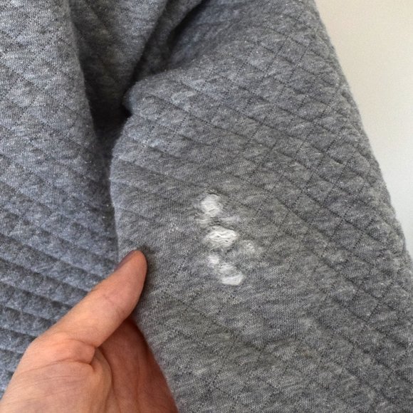 Gray Quilted One Button Oversized Cardigan - Picture 6 of 7